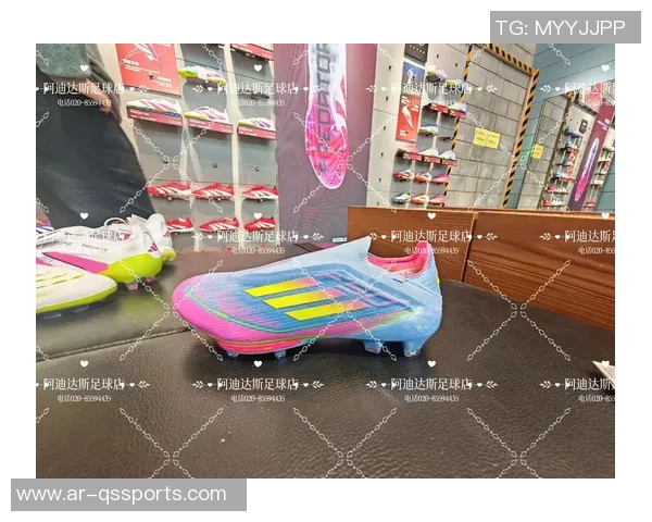 小李足球装备网助你轻松选购专业足球装备提升球技与比赛表现 小李足球装备网助你轻松选购专业足球装备提升球技与比赛表现