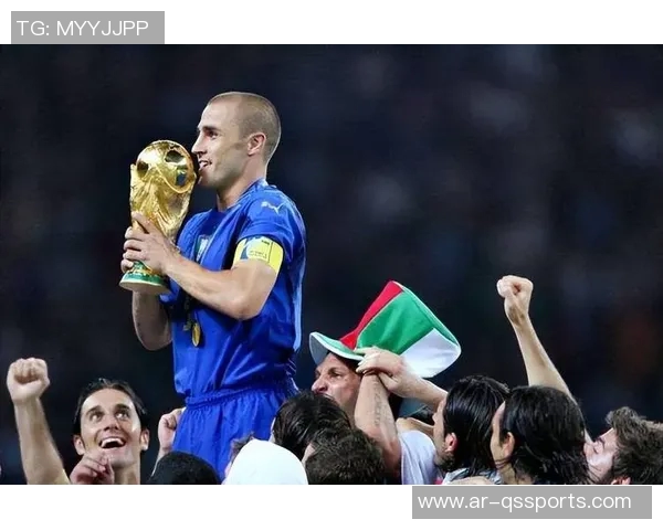 足球豪购风潮再起球星转会市场掀起新一轮热潮与竞争